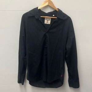Guess Mens light weight black dress shirt